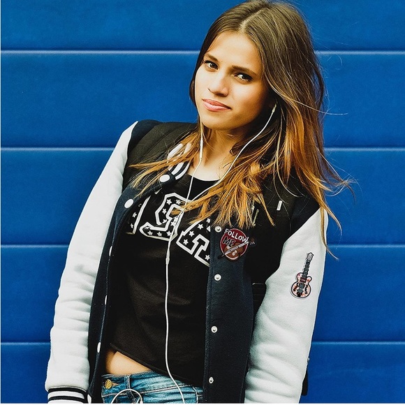 CUSTOMIZED DENIM JACKETS, VARSITY JACKETS, HATS, HOODIES, SHOES, TOTES, & more! - Picture 5 of 6